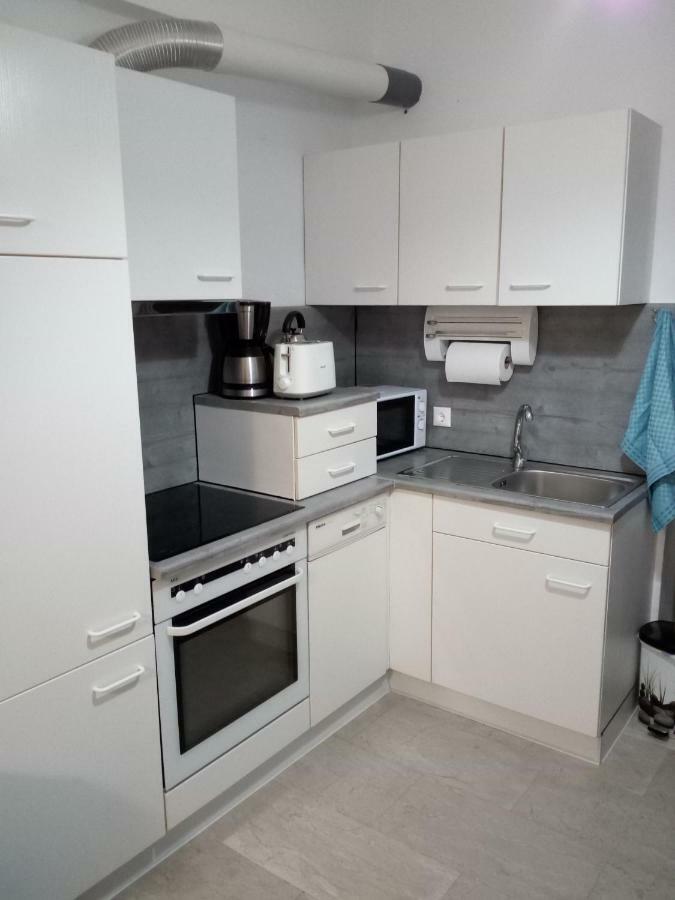 Jonnys Ferienwohnung Peraia  ภายนอก รูปภาพ